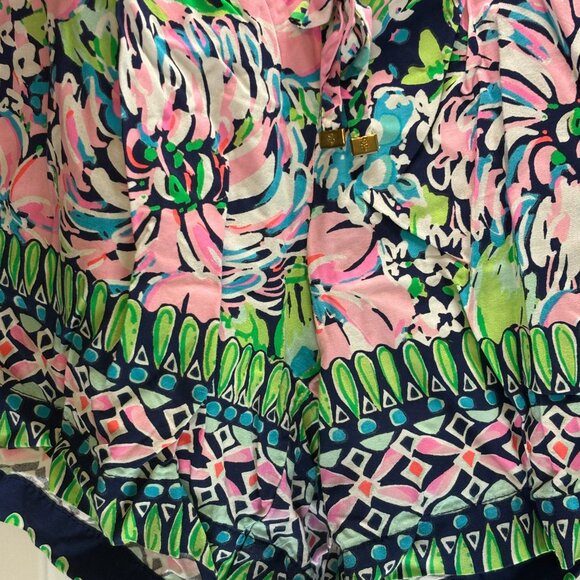 Pre-worn MINT Lilly Pulitzer Women's Size Small Floral Pattern Beach Shorts - Picture 3 of 11